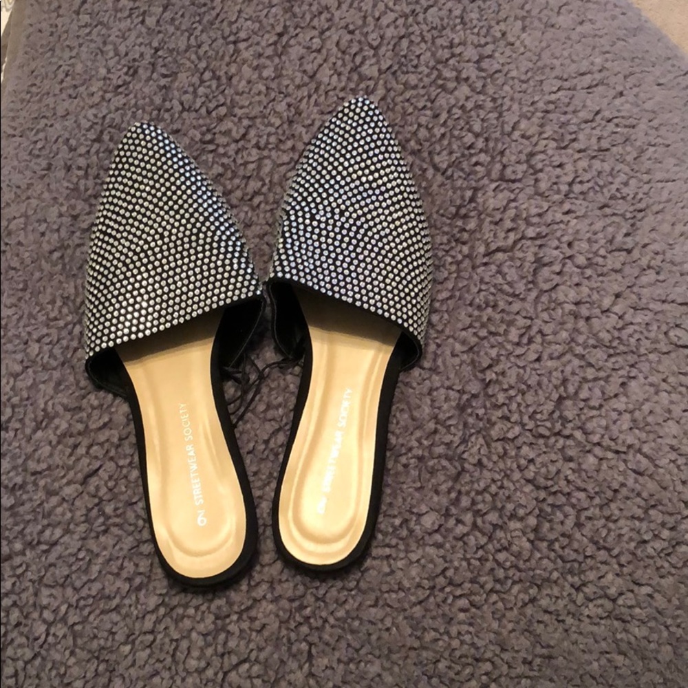 NWT rhinestone mules sliver